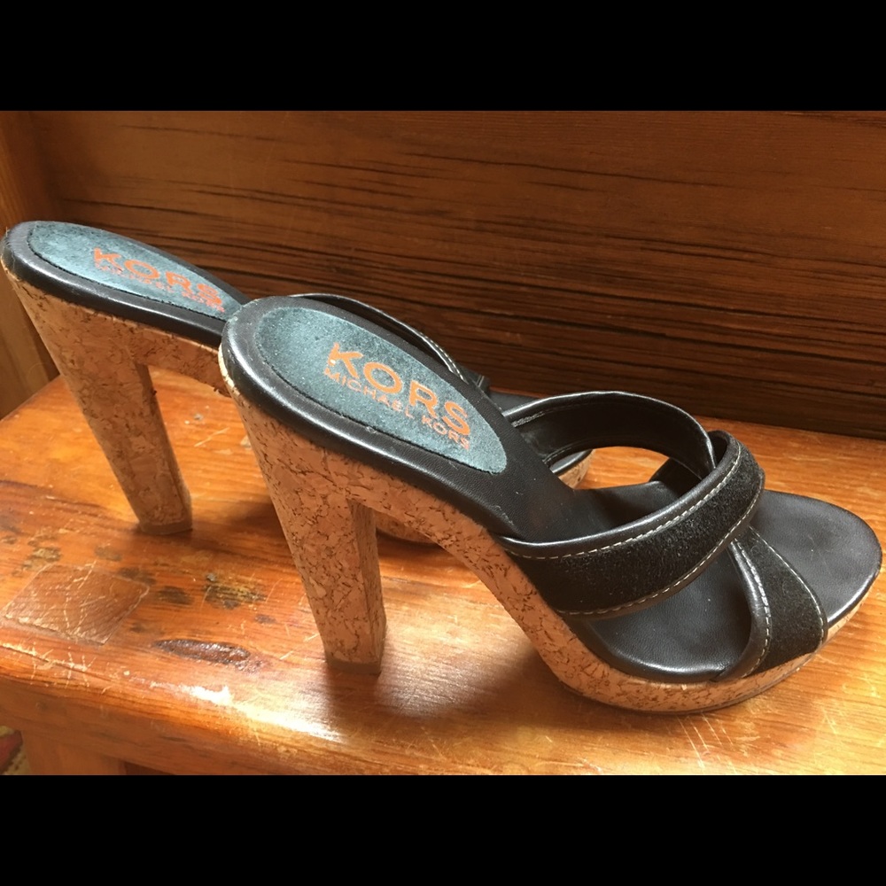 🌹KORS Michael Kors Cork Heel Suede Sandal